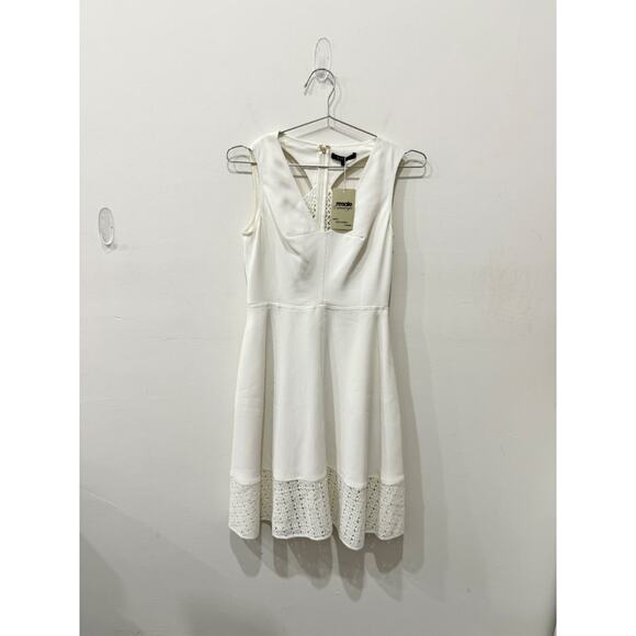 Rachel Roy Sleeveless Eyelet Insert Fit & Flare Mini Dress White Women's Size 2 - Picture 1 of 5